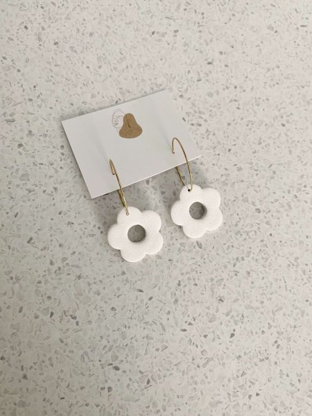 Daisy Hoopsearrings